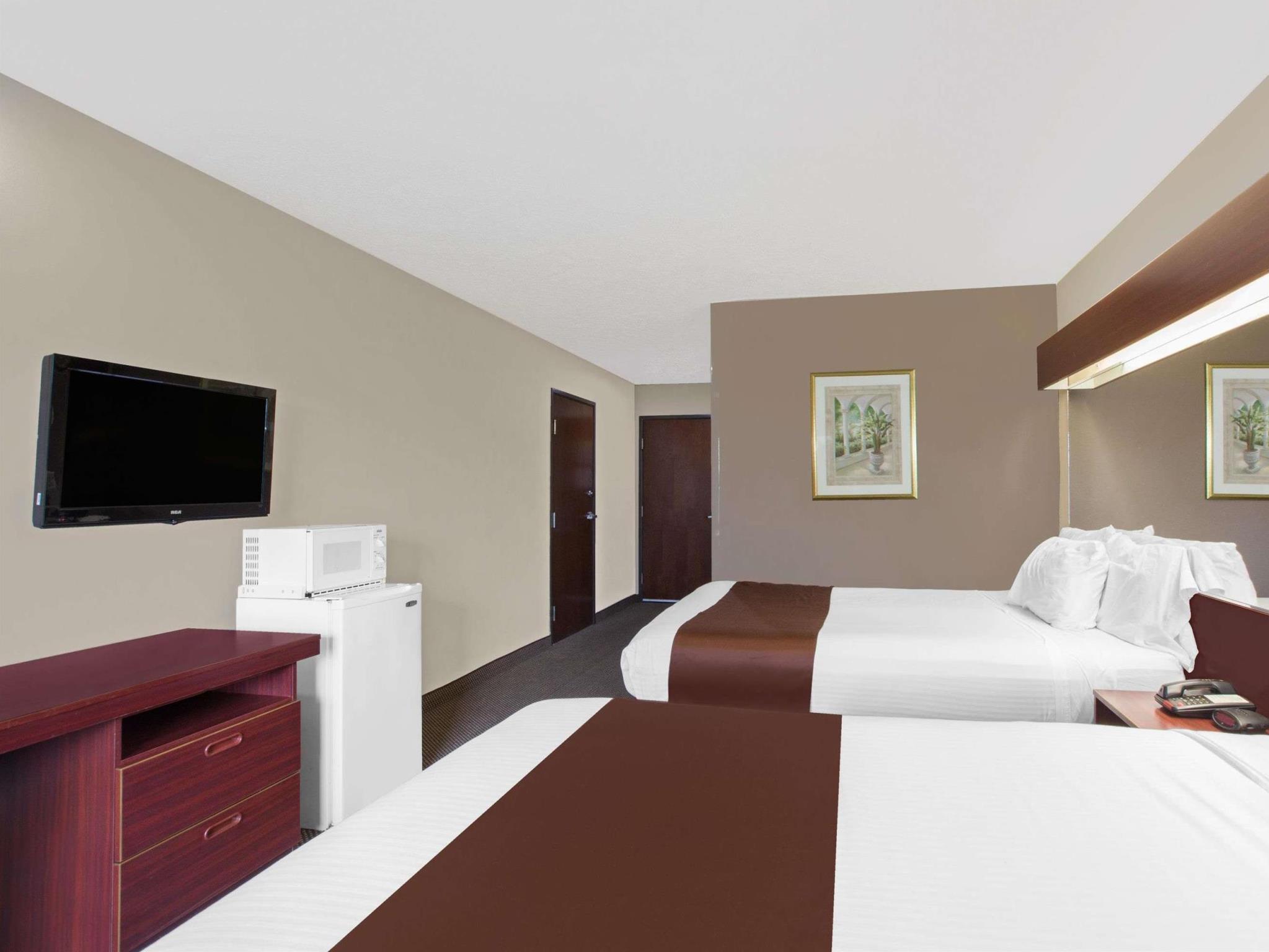 Microtel Inn & Suites - Meridian Exterior photo