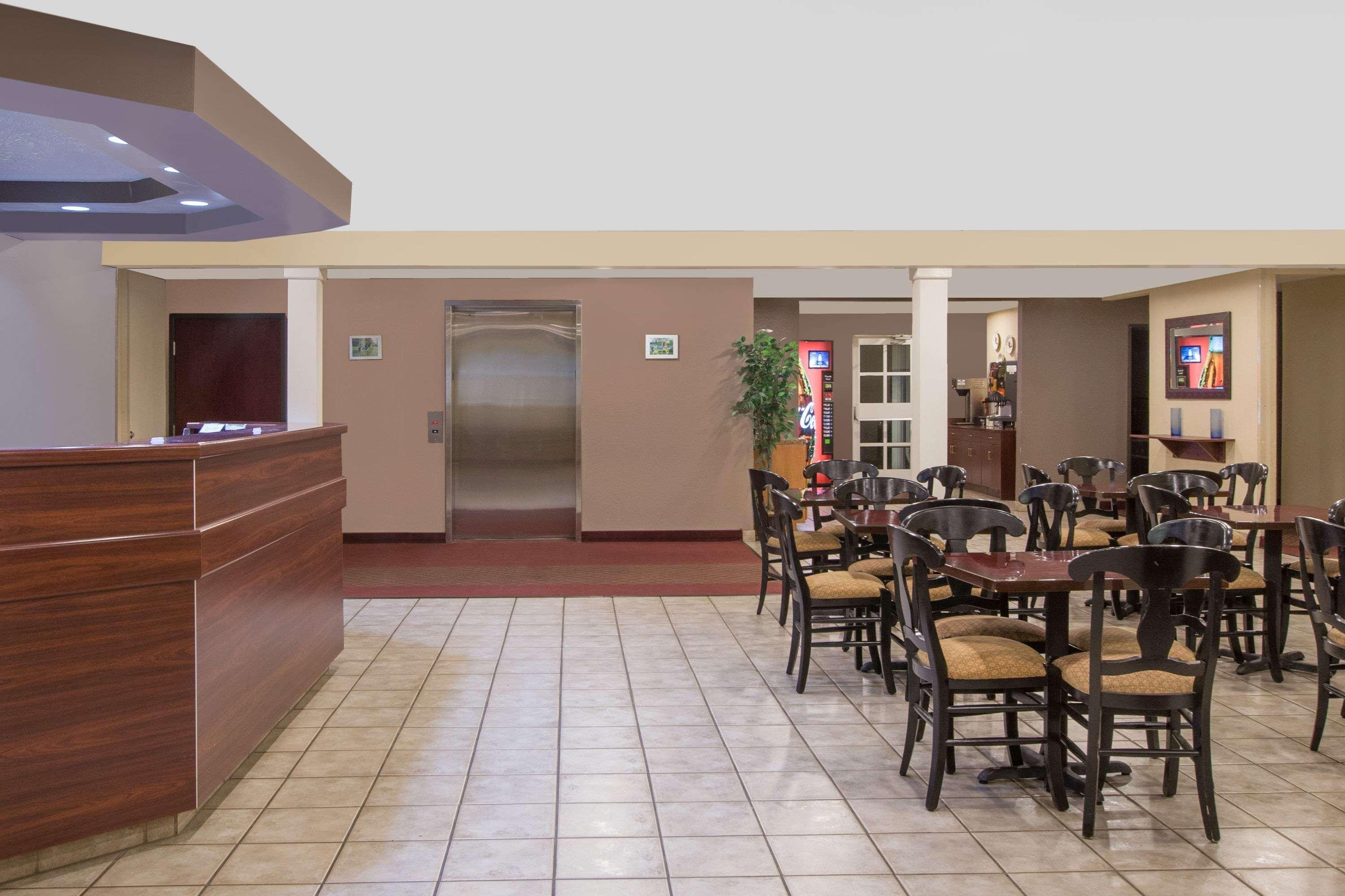 Microtel Inn & Suites - Meridian Exterior photo