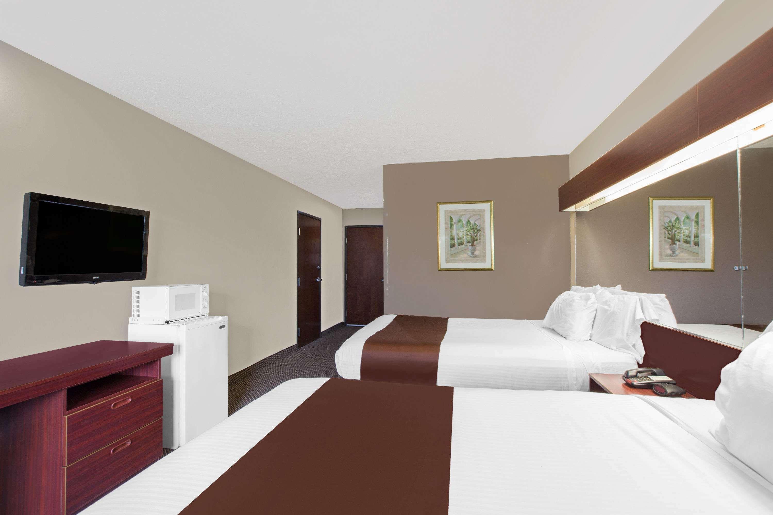 Microtel Inn & Suites - Meridian Exterior photo